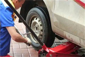 彰武附近拖车24小时服务热线电话